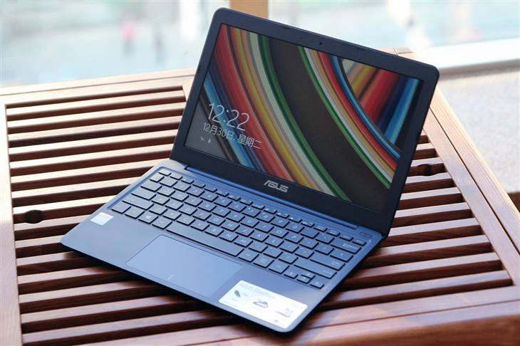 華碩思聰本X205筆記本U盤重裝win 7系統(tǒng)教程